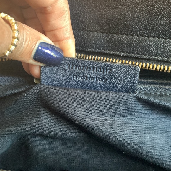 🦋Beautiful YSL Navy Blue Leather Handbag🦋 - Picture 13 of 14